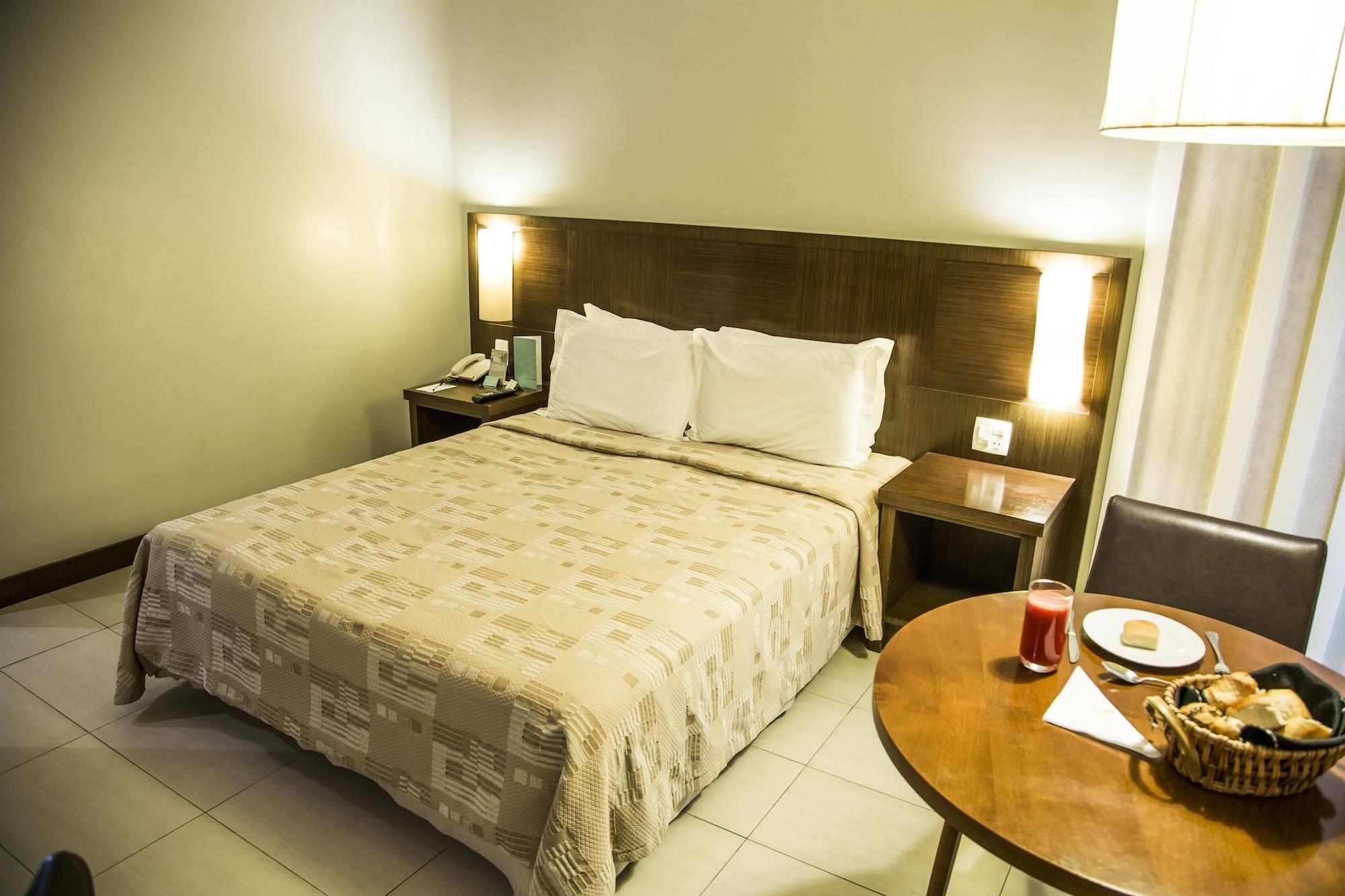 Parque Balneario Hotel Santos By Castelo Itaipava Exterior photo A room at the hotel