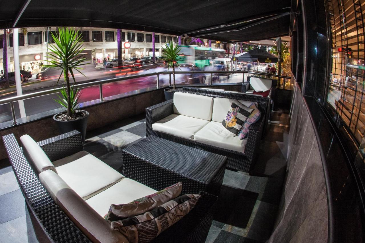 Parque Balneario Hotel Santos By Castelo Itaipava Exterior photo The balcony of a suite at the hotel