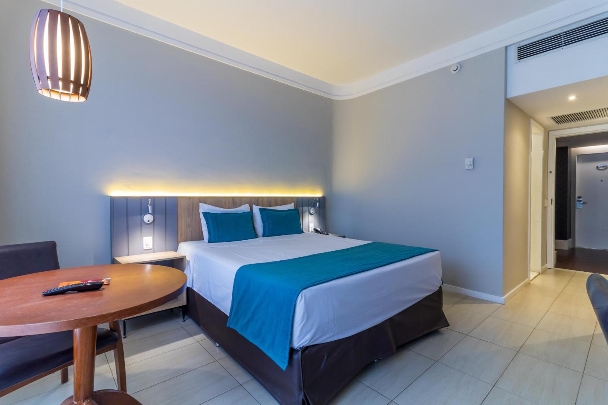Parque Balneario Hotel Santos By Castelo Itaipava Exterior photo A room at the hotel